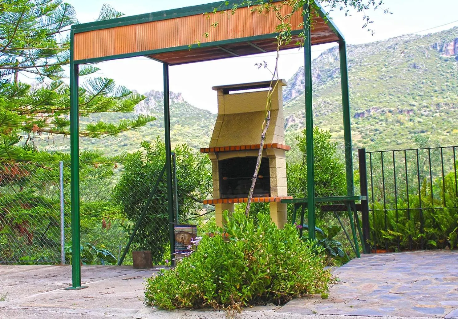 Casa Rural La Fresneda Ubrique 0*,  España